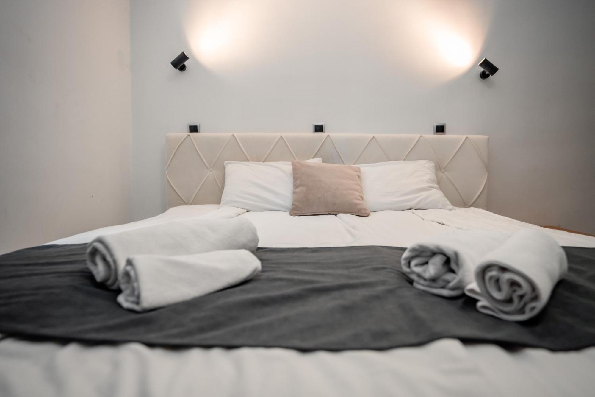 District&Delago Villa & Resturant أوهغيد المظهر الخارجي الصورة