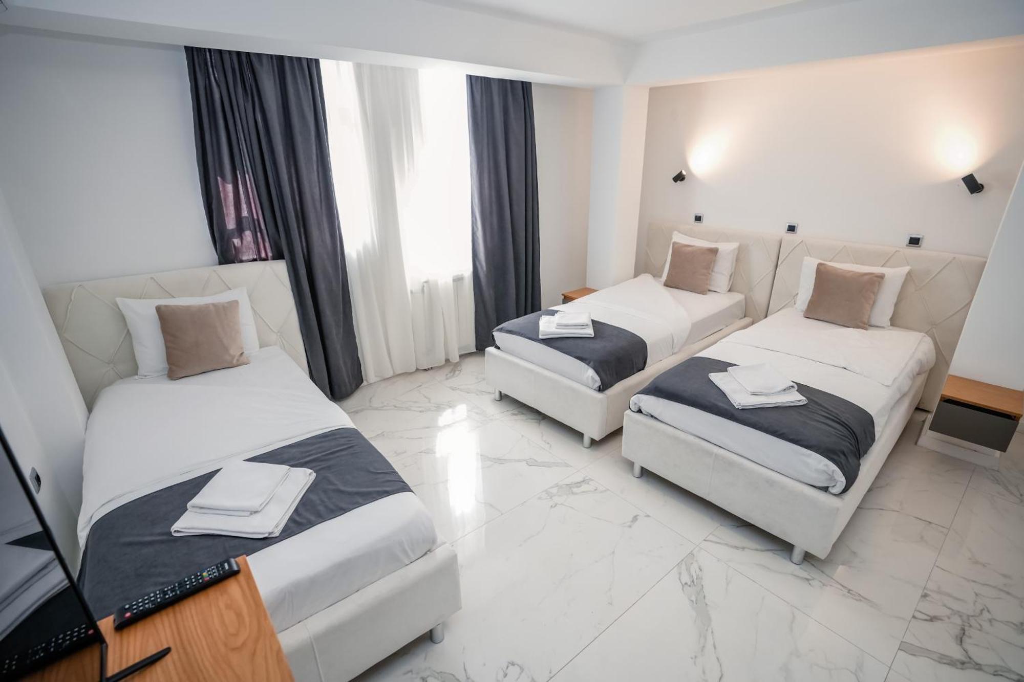 District&Delago Villa & Resturant أوهغيد المظهر الخارجي الصورة