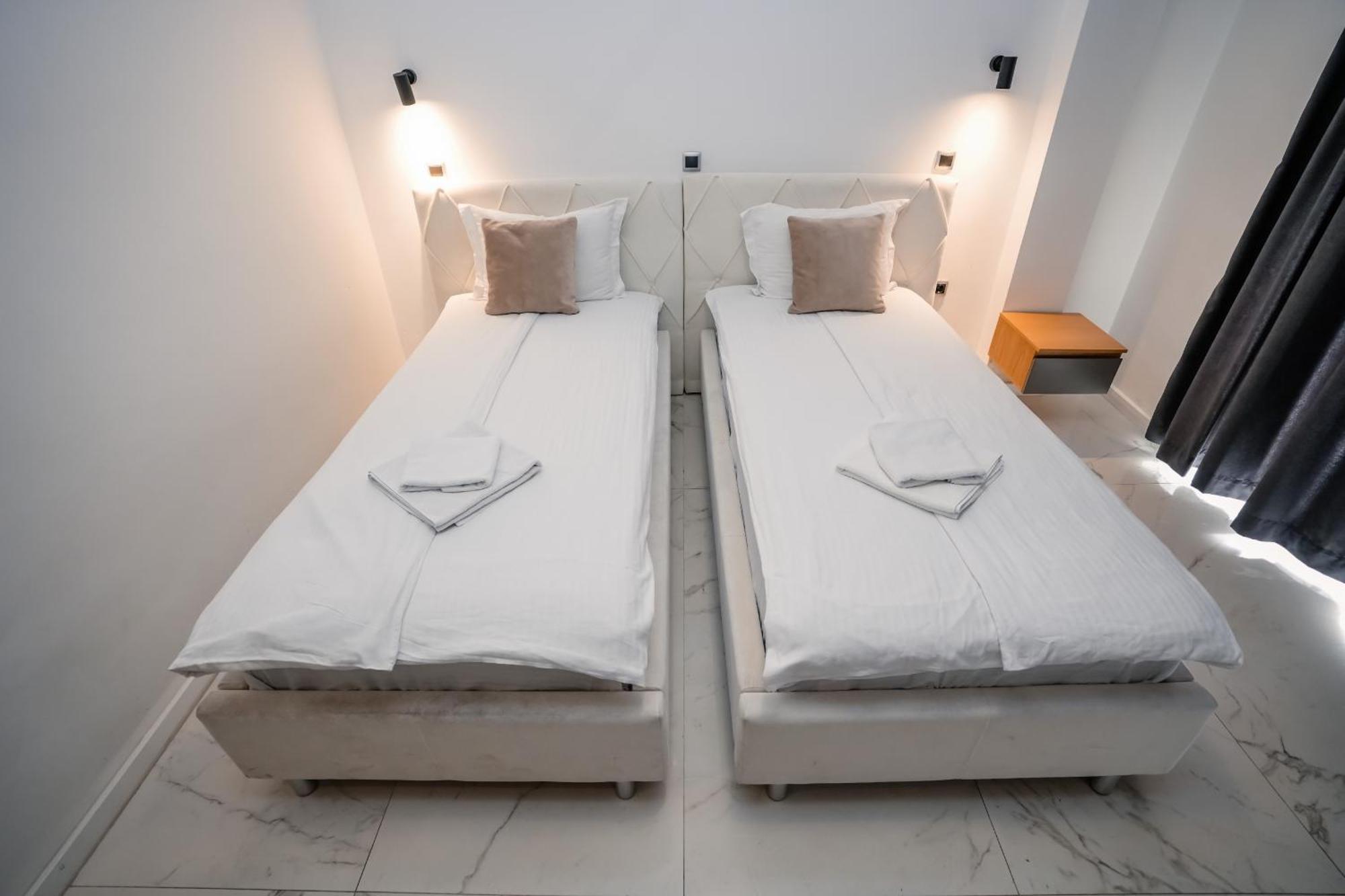 District&Delago Villa & Resturant أوهغيد المظهر الخارجي الصورة